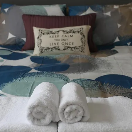 Pebble Apartment *